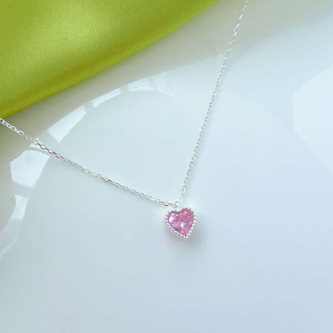[STREET]Ornate Heart Shape Necklace