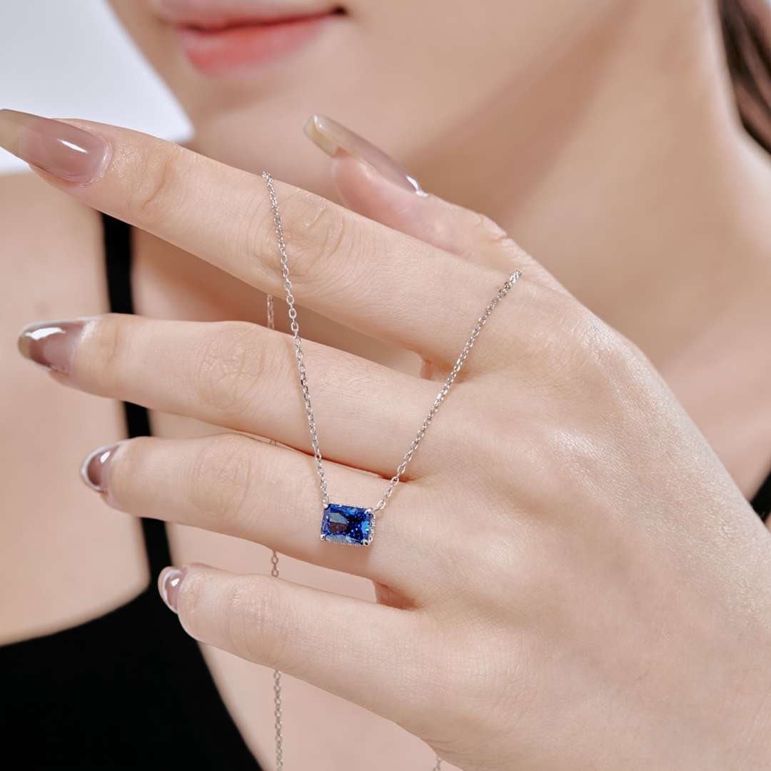 [STREET]Luxurious Square Shape Colorful Necalack