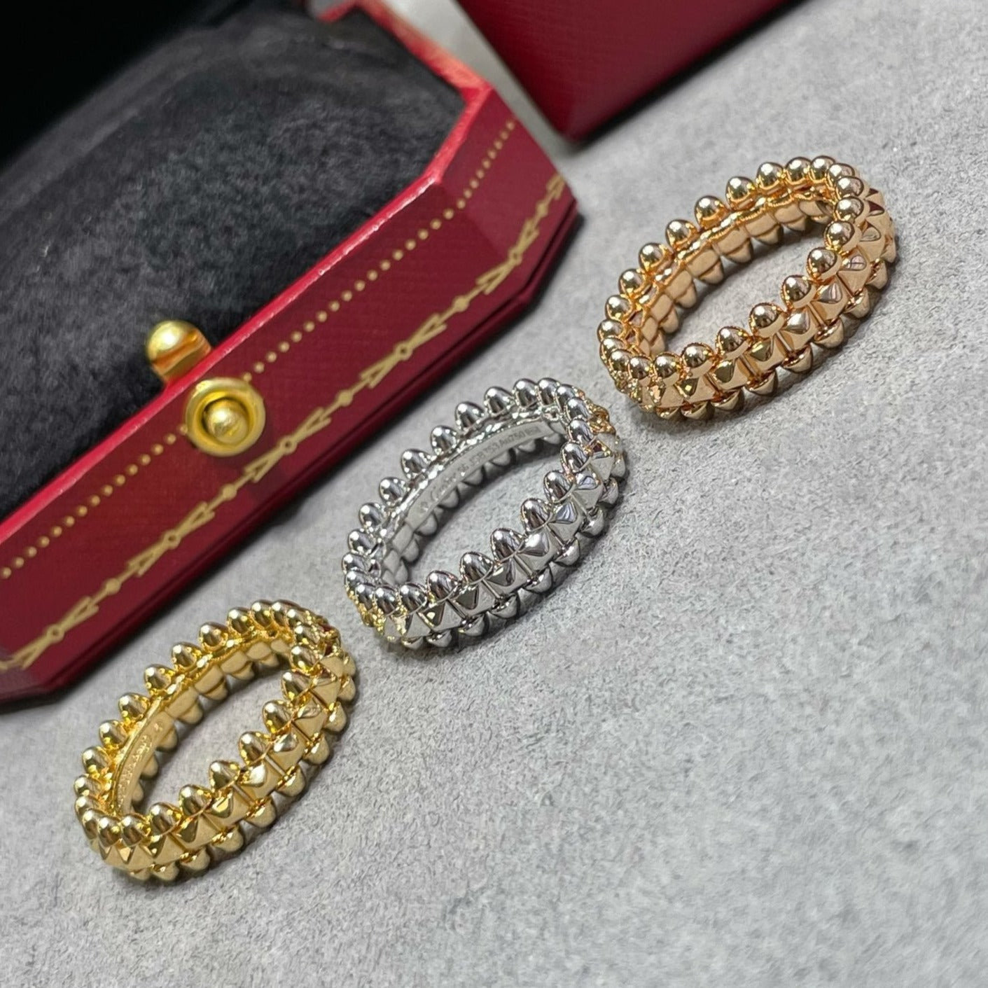 ˇGilded EraˇCLASH 5.5MM RING